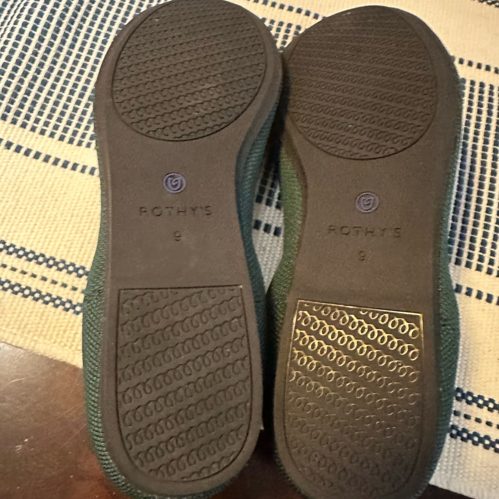 Pre-Loved Rothy's Evergreen Knit Loafer Flats (RETIRED) - Picture 2 of 6